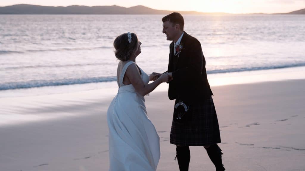 wedding couple of isle of harris beach first dance